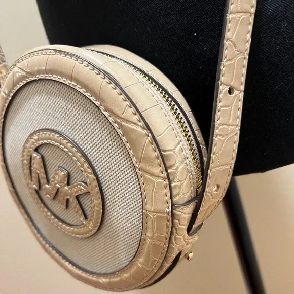 NWT - MICHAEL KORS Crossbody Bag - Small Canteen - Multi-Buff - FREE SHIPPING - Picture 5 of 12